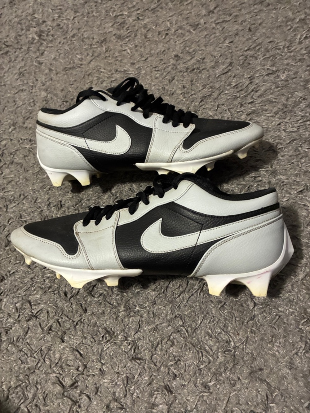 Jordan Men’s Black and White Athletic Cleats